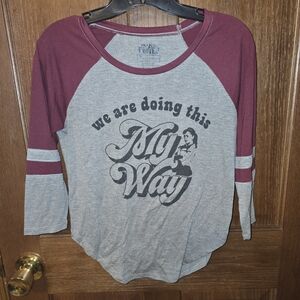Star Wars Distressed Burgundy and Gray 3/4 Sleeve Tee - Girl Power - Small - EUC